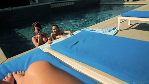 Randy Lesbian In The Pool Finger Fucking And Sucking Toes